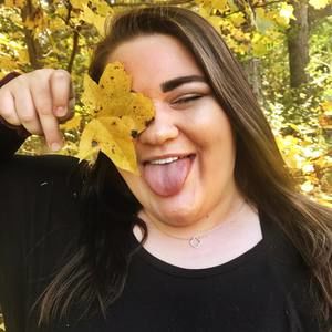 Meet your Posher, Lexie